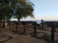 Вид на морское кладбище, остров Чапвани (фото В.Н. Брындиной)